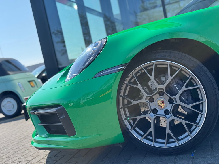 Vehicle Image 11