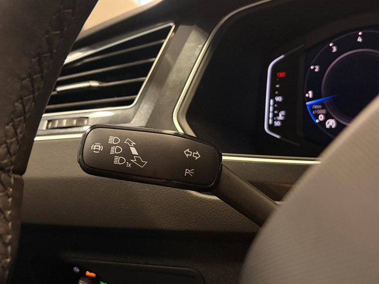 Vehicle Image 48