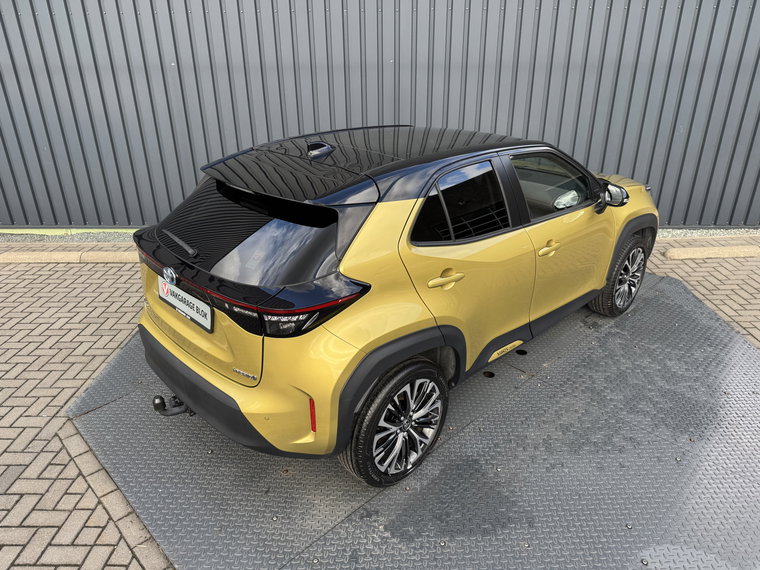 Vehicle Image 11