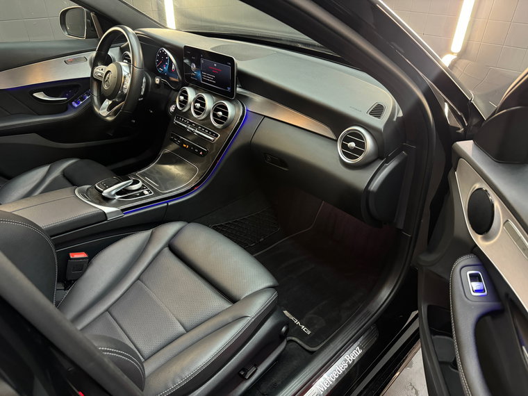 Vehicle Image 37