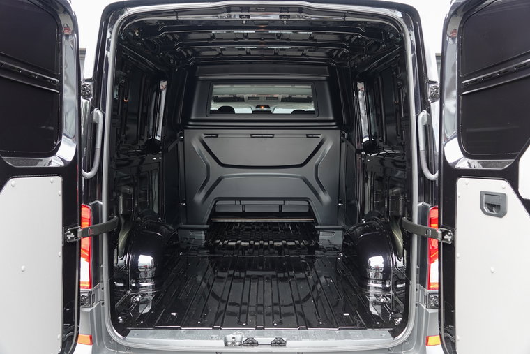 Vehicle Image 21