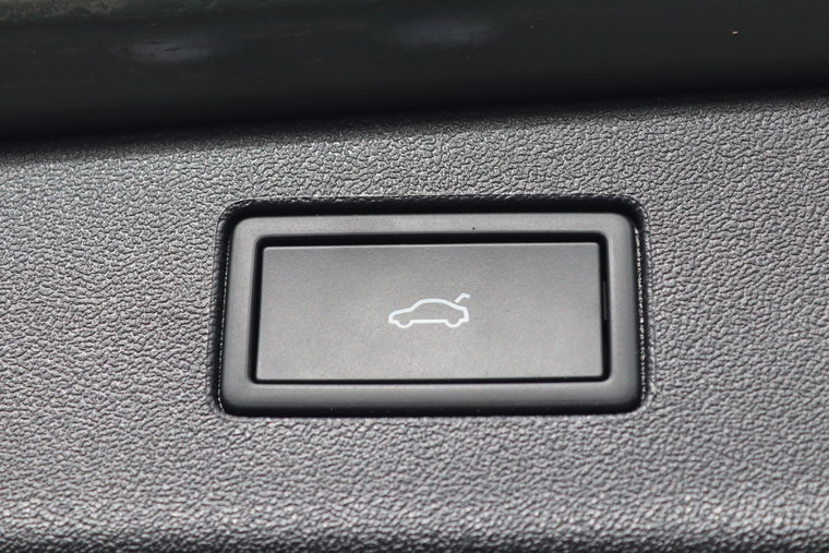Vehicle Image 40
