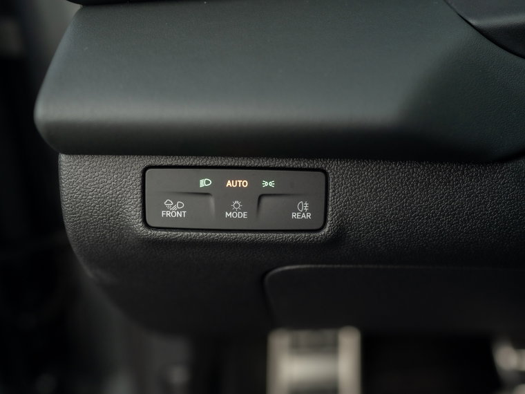 Vehicle Image 34