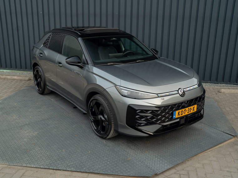 Vehicle Image 48