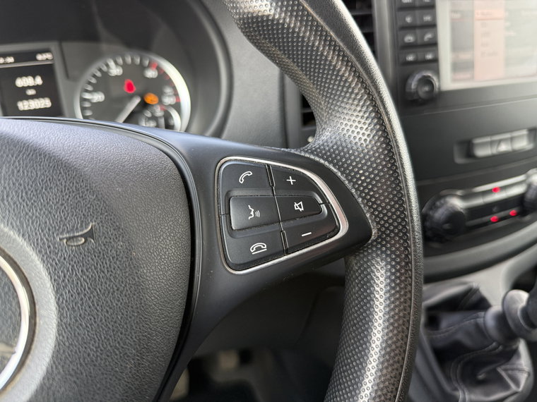 Vehicle Image 26
