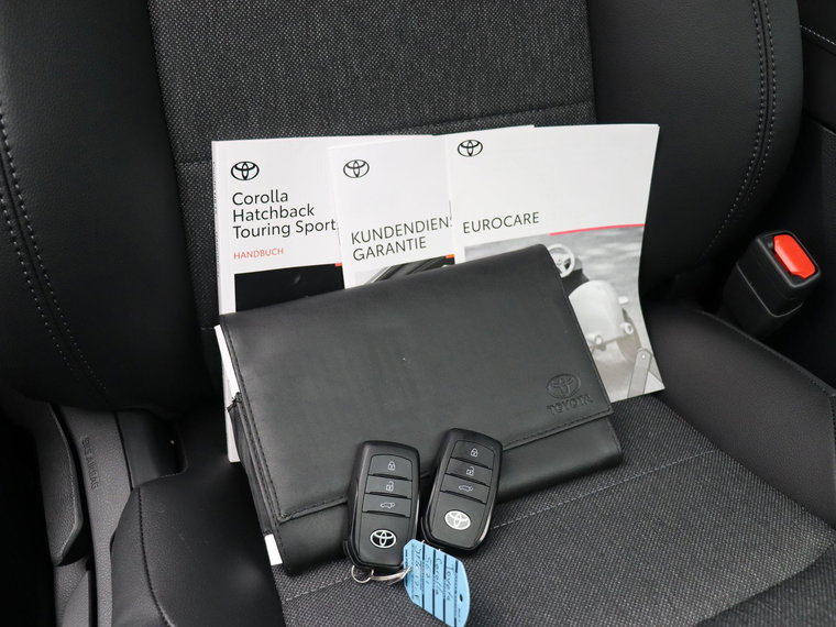 Vehicle Image 19