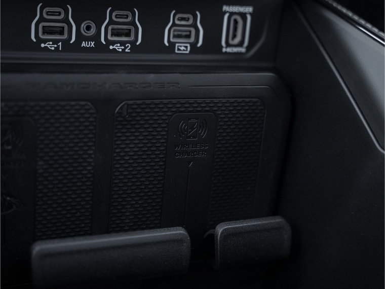 Vehicle Image 40