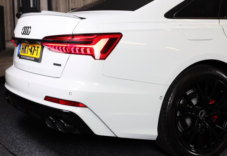 Vehicle Image 45