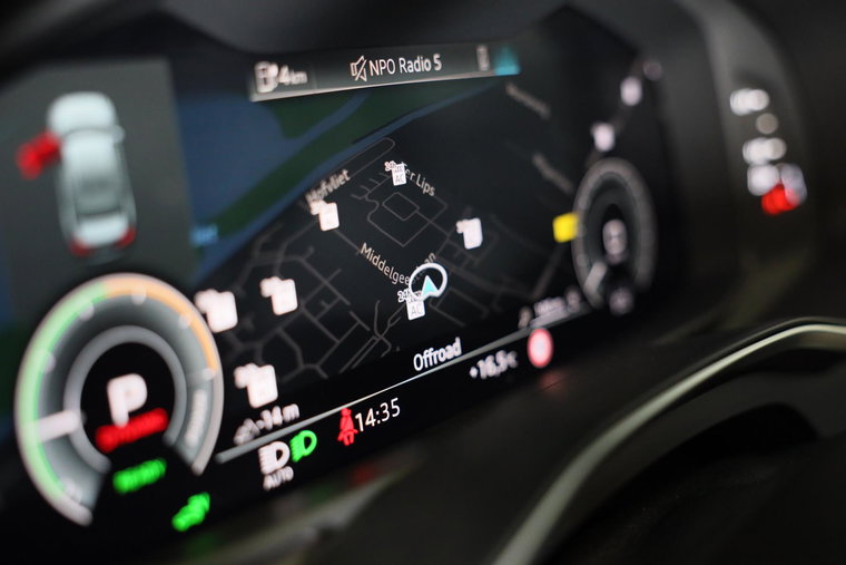 Vehicle Image 8
