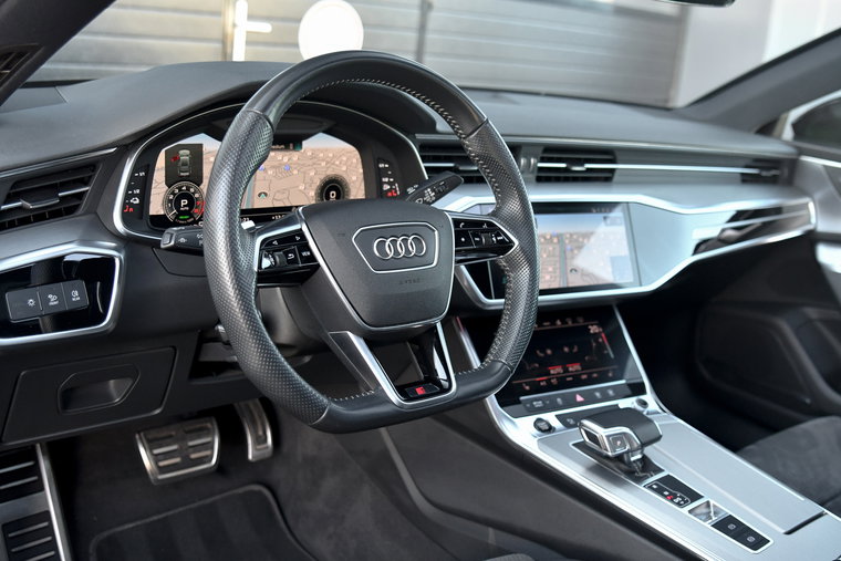 Vehicle Image 21