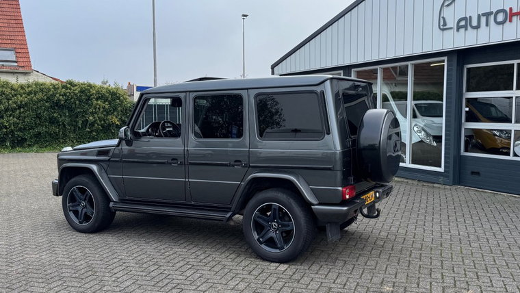 Vehicle Image 13