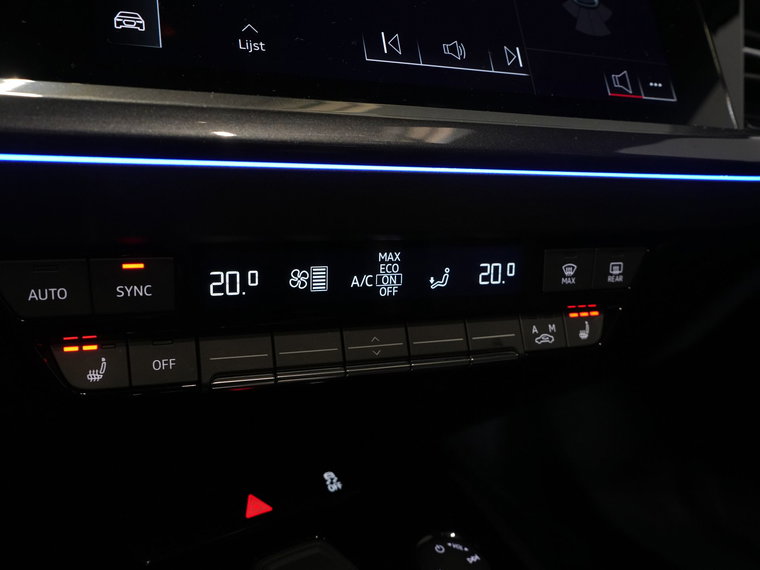 Vehicle Image 29