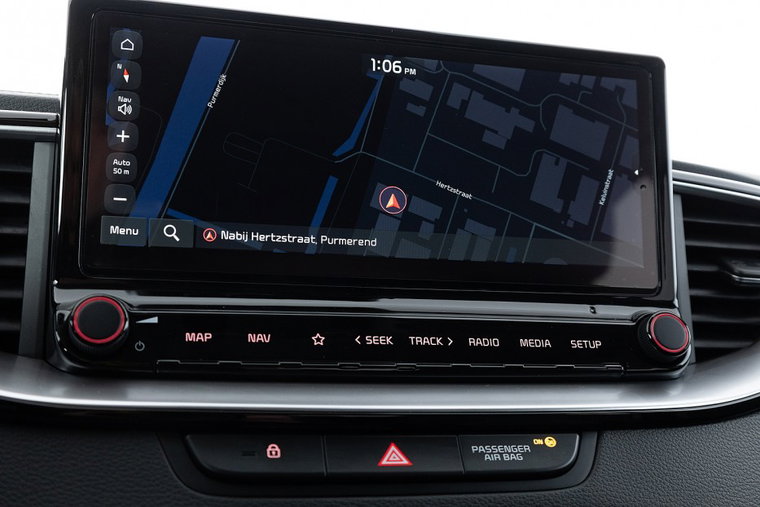 Vehicle Image 12