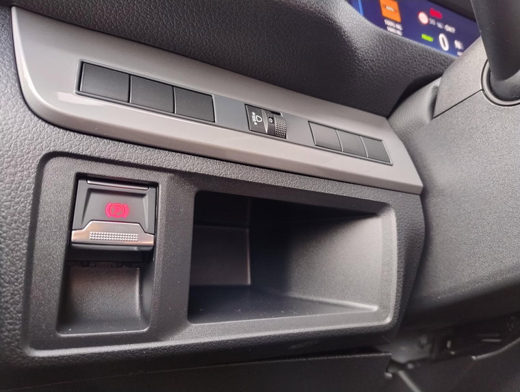 Vehicle Image 35