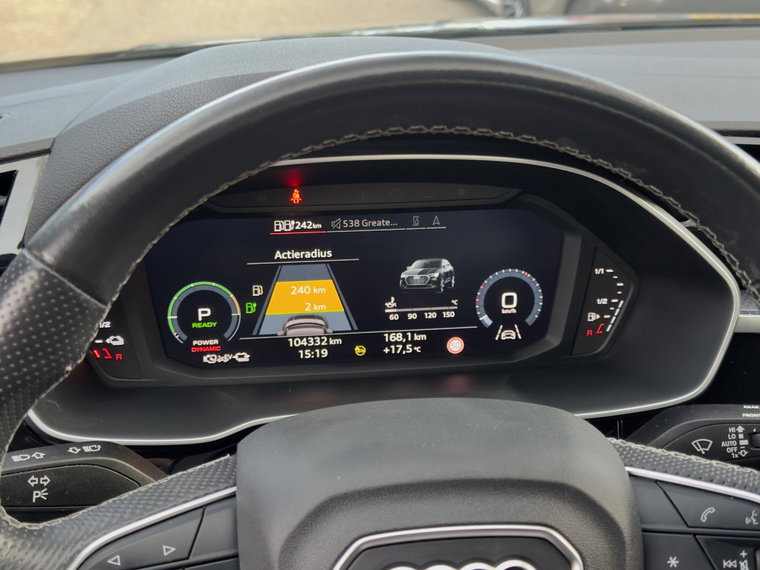 Vehicle Image 28