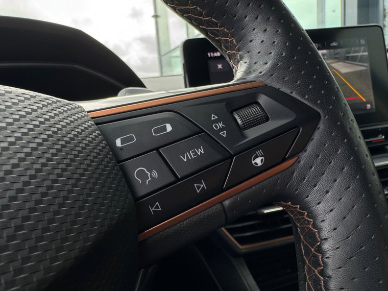 Vehicle Image 28