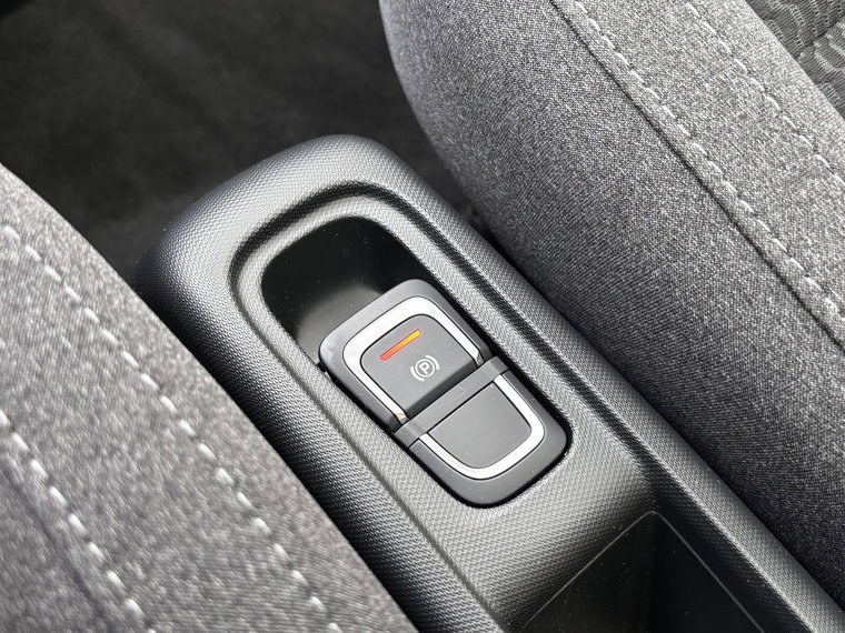 Vehicle Image 26