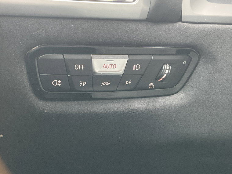 Vehicle Image 46