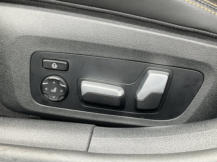 Vehicle Image 53