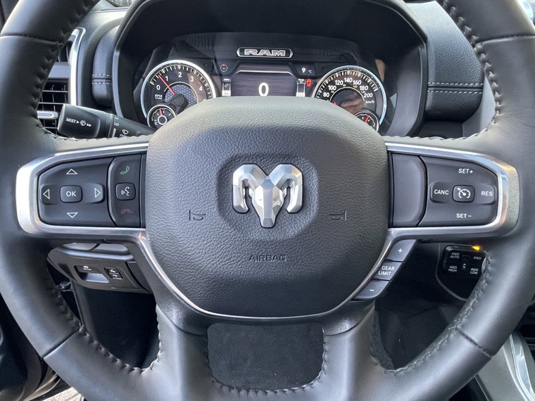 Vehicle Image 28