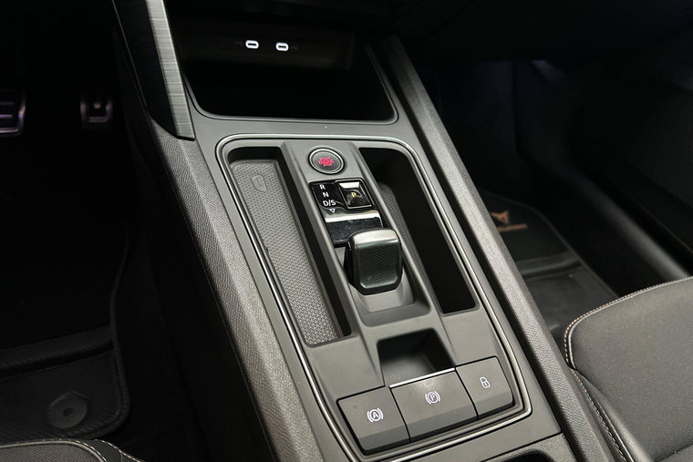 Vehicle Image 35
