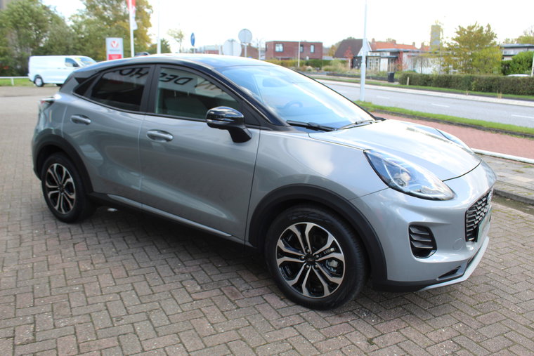 Vehicle Image 45
