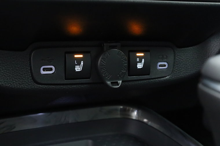 Vehicle Image 22