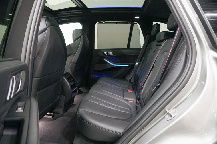 Vehicle Image 39