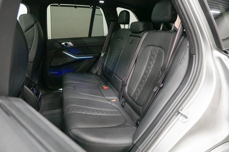 Vehicle Image 40