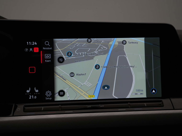 Vehicle Image 21