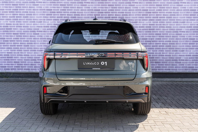 Vehicle Image 6