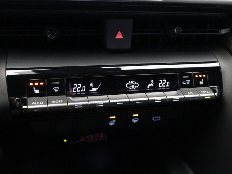Vehicle Image 33