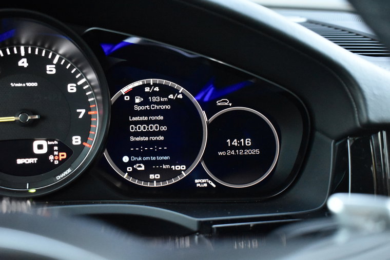 Vehicle Image 30