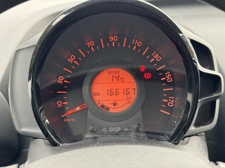 Vehicle Image 21