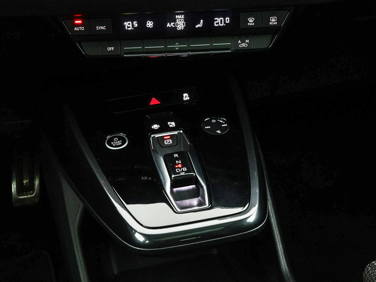 Vehicle Image 39