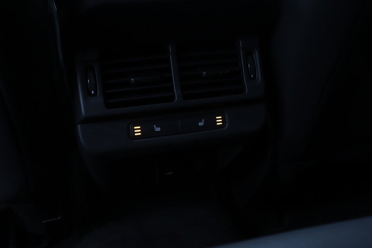 Vehicle Image 42