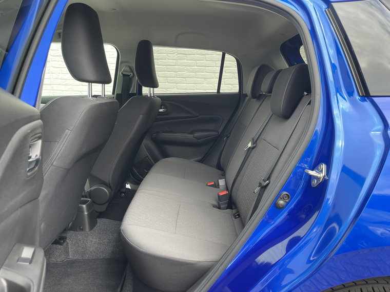 Vehicle Image 28