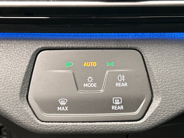 Vehicle Image 29