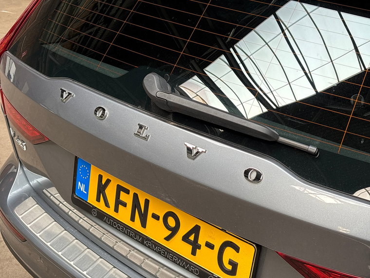 Vehicle Image 28