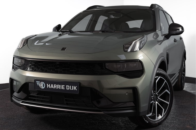 Vehicle Image 12