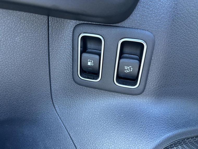 Vehicle Image 27