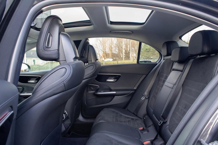 Vehicle Image 40