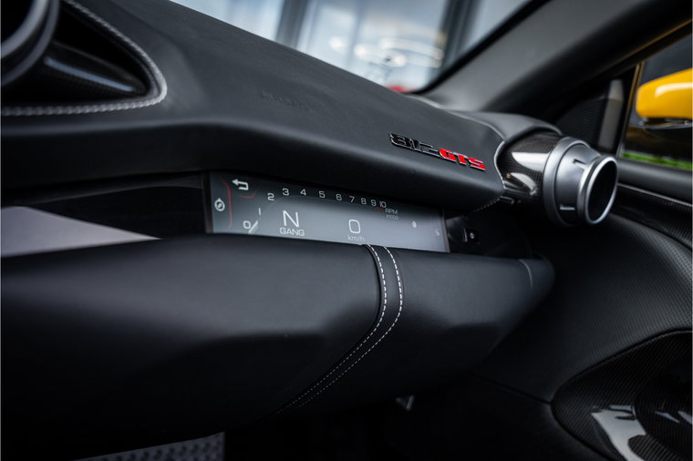 Vehicle Image 35