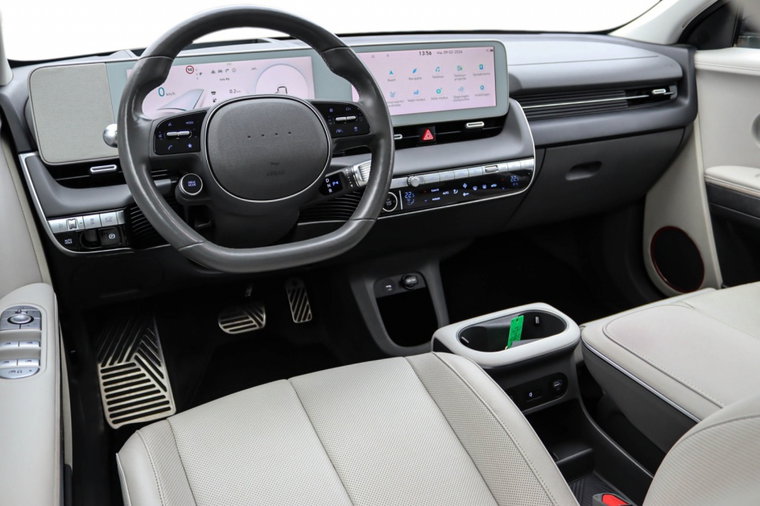 Vehicle Image 20
