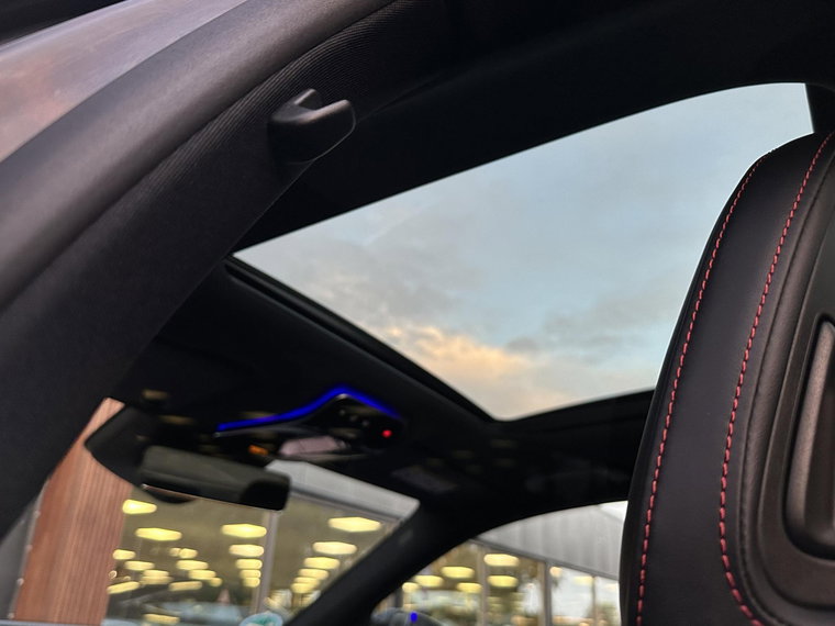 Vehicle Image 40