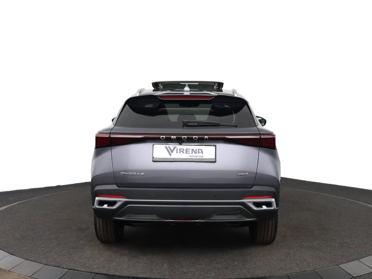 Vehicle Image 6