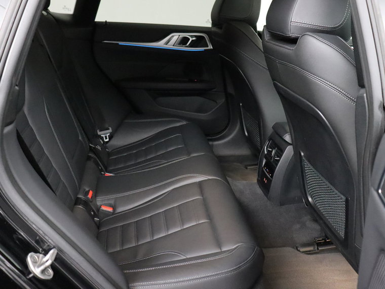 Vehicle Image 38