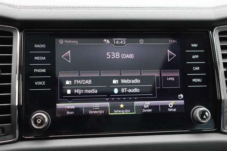Vehicle Image 19