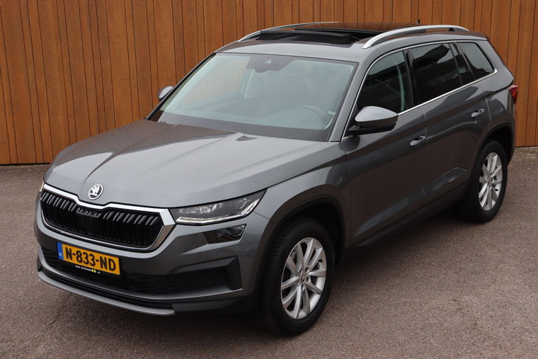 Vehicle Image 6