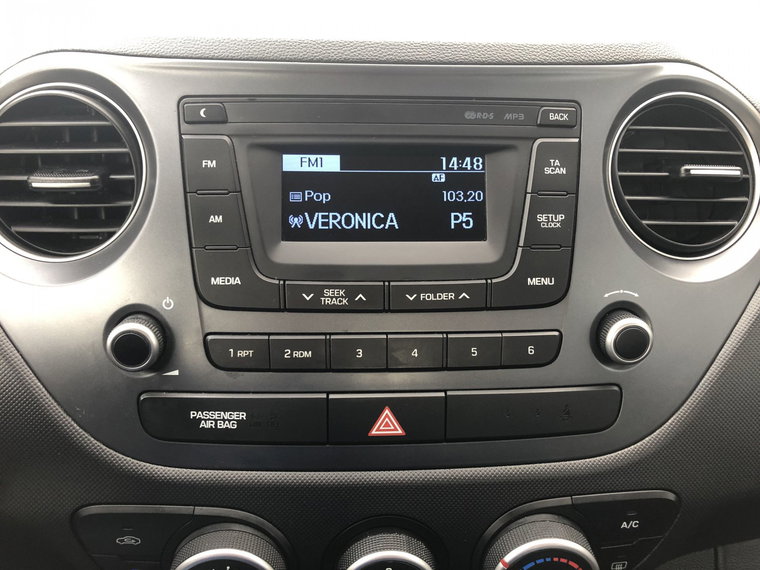 Vehicle Image 19